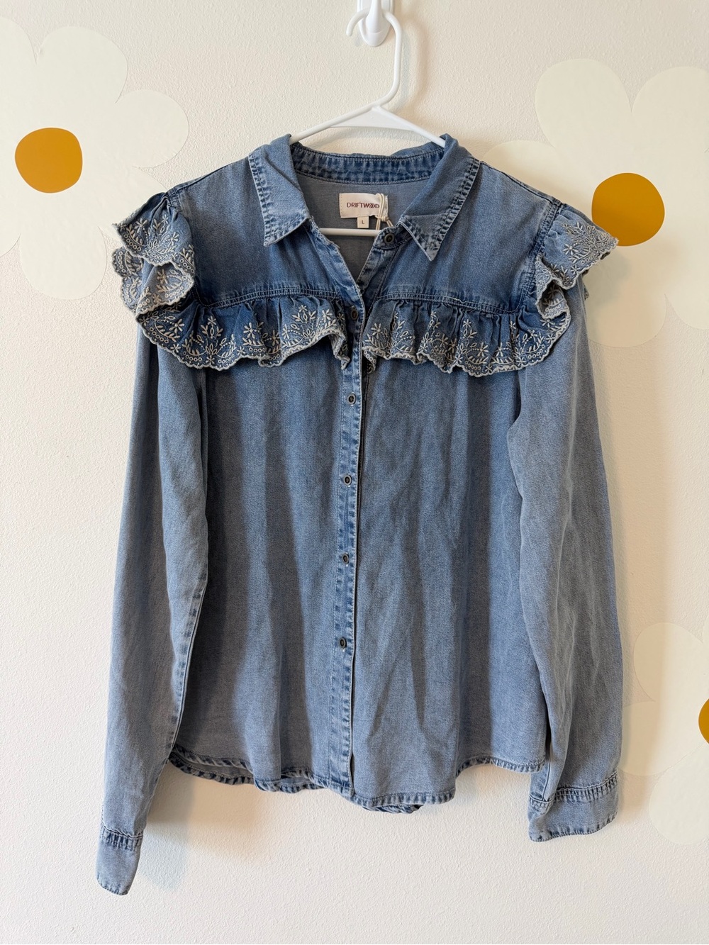NWT Driftwood Ruffled Denim Chambray Lyocell Eyelet Button Up Western Shirt - Picture 2 of 10
